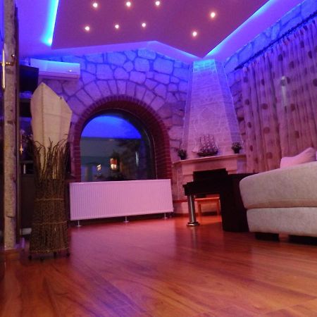Villa George 아피토스 외부 사진