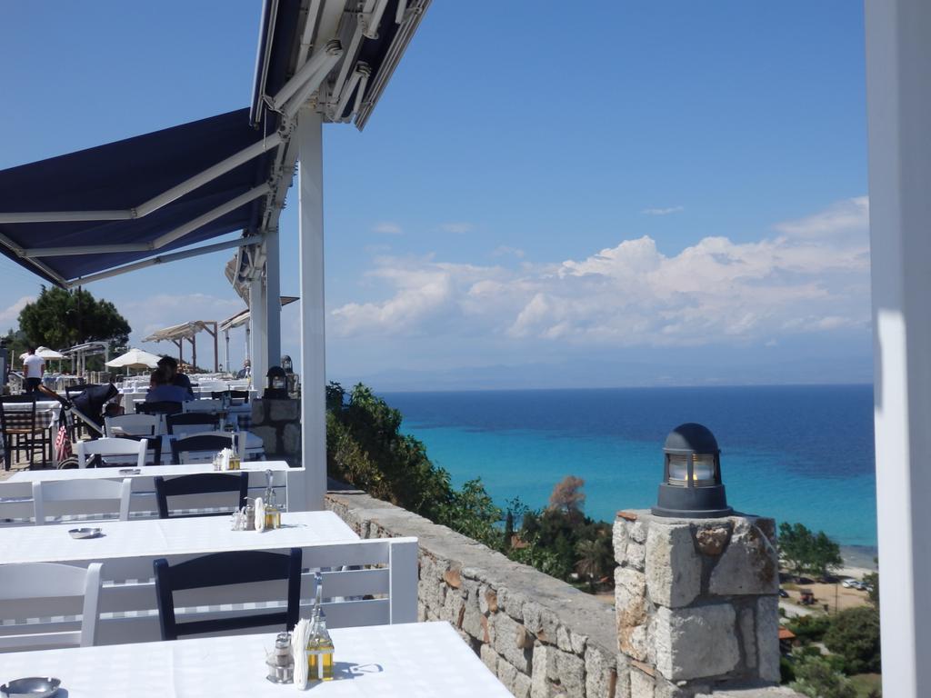 Villa George 아피토스 외부 사진