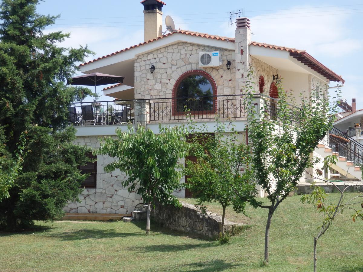 Villa George 아피토스 외부 사진