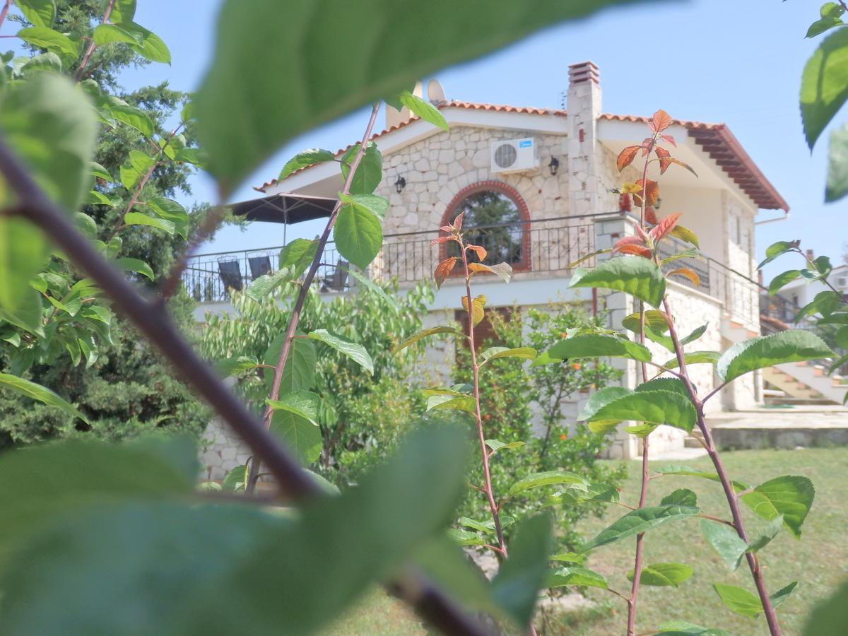 Villa George 아피토스 외부 사진