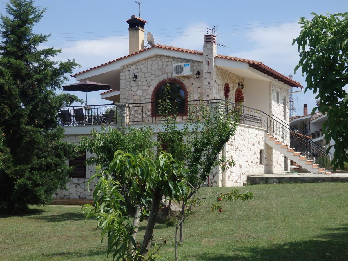 Villa George 아피토스 외부 사진